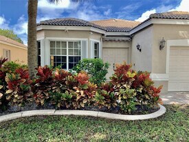 5737 NW 49th Ln in Coconut Creek, FL - Building Photo