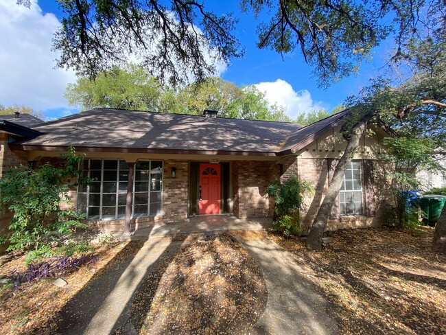 11039 Whisper Valley St in San Antonio, TX - Building Photo - Building Photo