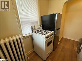 204 O'Connor Dr in Toronto, ON - Building Photo
