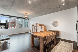 659 W Randolph St in Chicago, IL - Building Photo - Building Photo