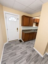 112 30th Ave N in Clinton, IA - Building Photo