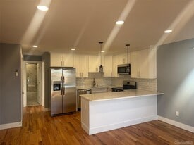 1035 Montauk Hwy in Copiague, NY - Building Photo