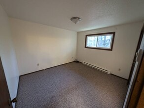 877 Loon Lake Rd in Eagle River, WI - Foto de edificio - Building Photo