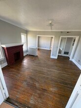 608 Wellington St in Waterloo, IA - Building Photo - Building Photo