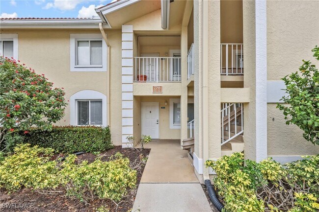 7791 Esmeralda Way in Naples, FL - Building Photo - Building Photo