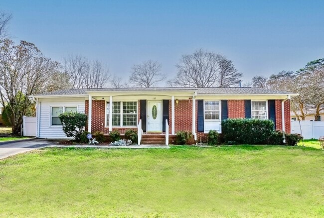 property at 123 Swinton Dr