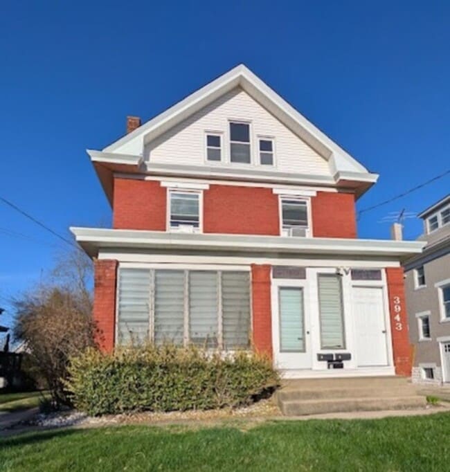 property at 3943 Glenmore Ave