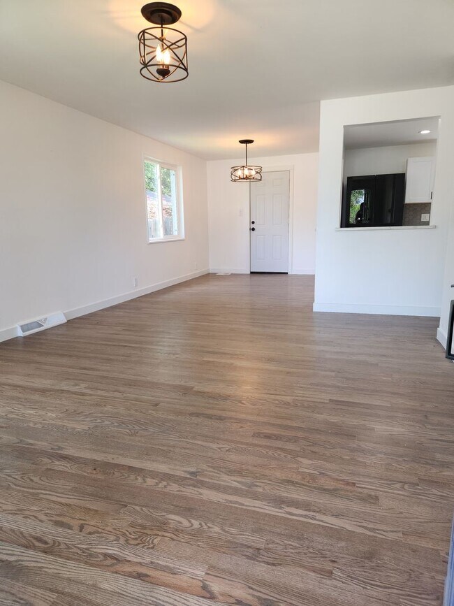 5060 S Fox St in Englewood, CO - Building Photo - Building Photo