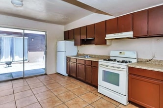 621 N 30th Pl in Phoenix, AZ - Building Photo - Building Photo