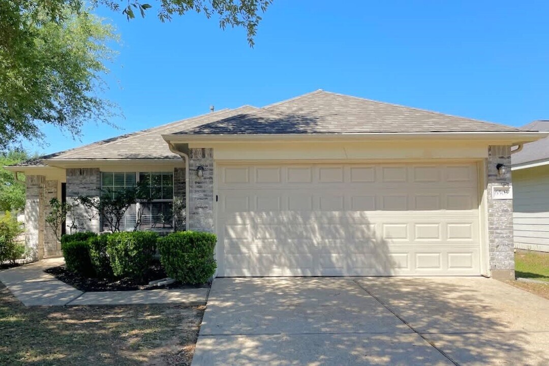 6503 Wellington Meadows Dr in Katy, TX - Building Photo