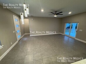 119 Lily Ln in Poinciana, FL - Building Photo - Building Photo