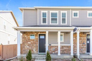 13437 Oneida Ln in Thornton, CO - Building Photo