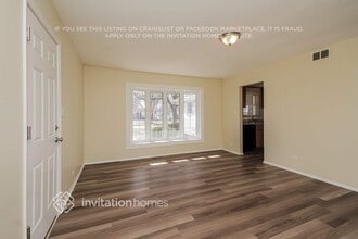 575 Cochise Pl in Carol Stream, IL - Building Photo - Building Photo