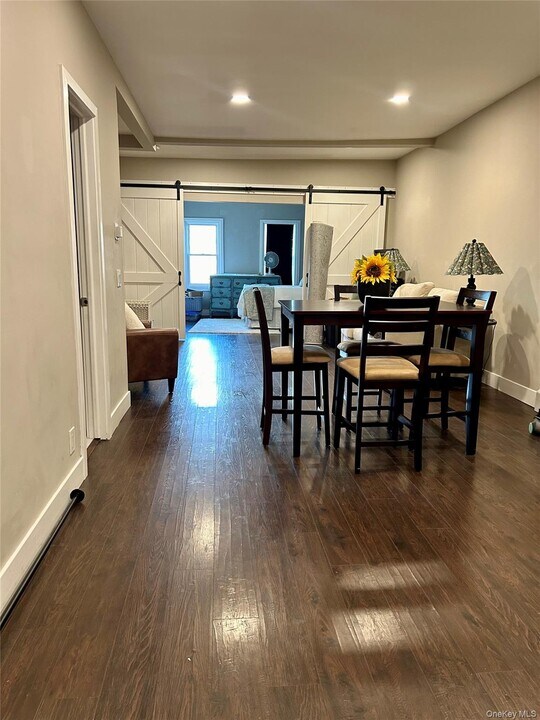 9 1st St in Warwick, NY - Building Photo