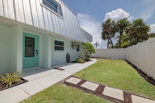 346 Hernando St in Fort Pierce, FL - Building Photo