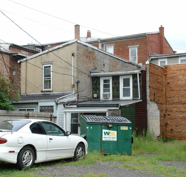 714 Centre St in Ashland, PA - Building Photo - Building Photo