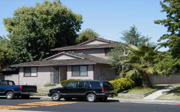 2408 L St in Antioch, CA - Building Photo - Building Photo