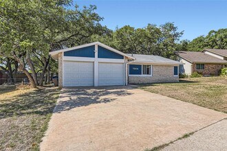 7304 Loganberry Dr in Austin, TX - Building Photo - Building Photo