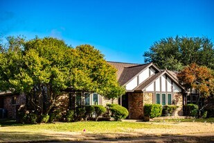 3205 Winchester Dr in Plano, TX - Building Photo