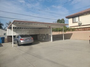 2237 Orange Grove Ave, Unit C in Alhambra, CA - Foto de edificio - Building Photo