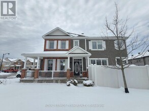 10 Sweetbay Cir in Ottawa, ON - Building Photo - Building Photo