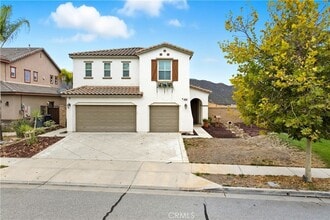 34161 Camelina St in Lake Elsinore, CA - Foto de edificio - Building Photo