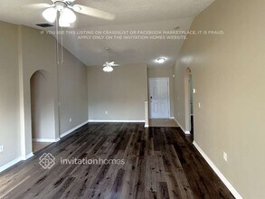 3022 Summer House Dr in Valrico, FL - Foto de edificio - Building Photo