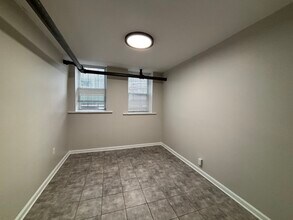 9 Bentley Ave in Jersey City, NJ - Foto de edificio - Building Photo