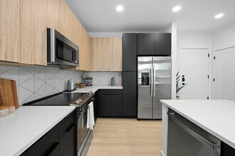 Elan LoSo in Charlotte, NC - Building Photo - Building Photo
