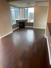 300 W Beech St in San Diego, CA - Building Photo - Building Photo