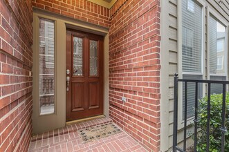 1007 W Bluff St in Fort Worth, TX - Building Photo - Building Photo