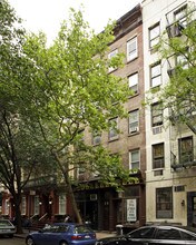 331 E 81st St in New York, NY - Building Photo - Building Photo
