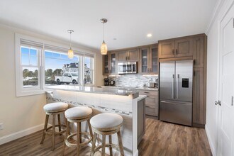 3 King St, Unit #8 in Scarborough, ME - Foto de edificio - Building Photo