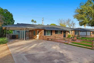 4702 N 30th Pl in Phoenix, AZ - Building Photo - Building Photo