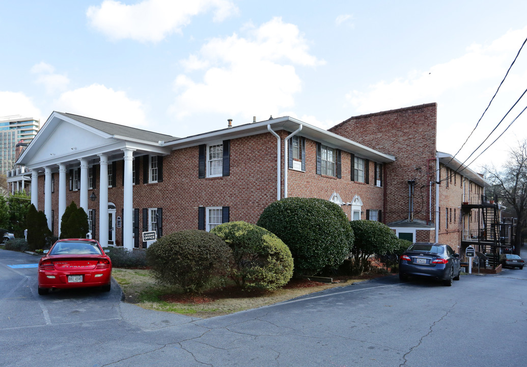 Windsor Hall in Atlanta, GA - Building Photo