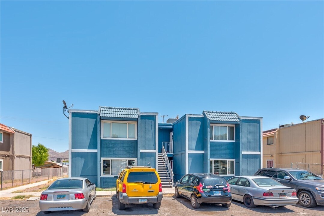 29 Gold Bar Ct in Las Vegas, NV - Building Photo