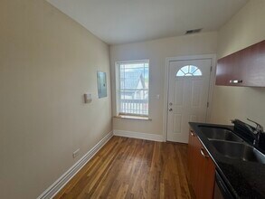 3650 W Berteau Ave in Chicago, IL - Building Photo - Building Photo