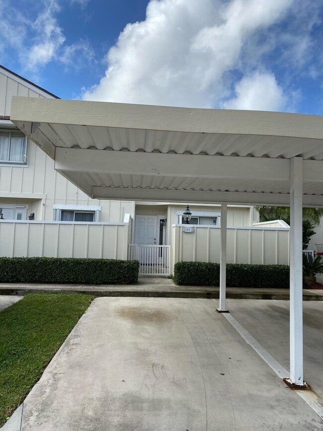 6183 Riverwalk Ln in Jupiter, FL - Building Photo - Building Photo