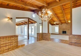 7040 Bailey Cir in Las Vegas, NV - Building Photo - Building Photo