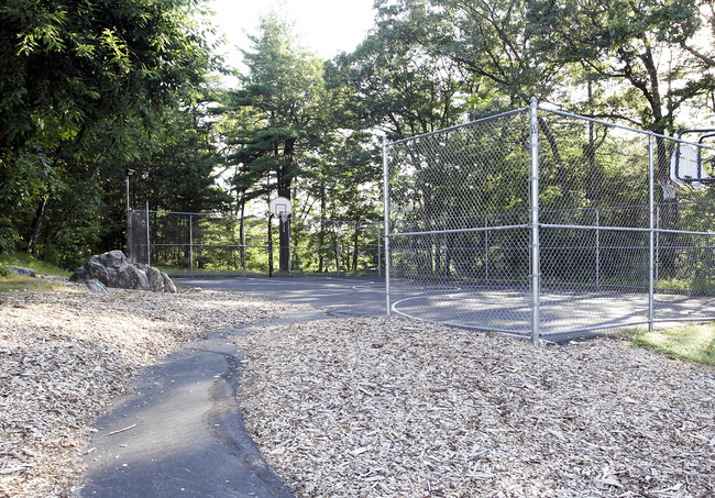 Countryside Village in Marlborough, MA - Building Photo - Other