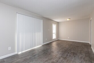 The Ridge Apartments in East Ridge, TN - Foto de edificio - Building Photo