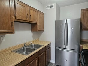 708 N Campbell St in Macomb, IL - Building Photo - Building Photo