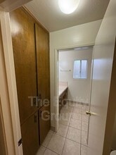 2038 S Cain St in Visalia, CA - Building Photo - Building Photo