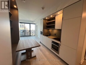 55-2355 Charles St E in Toronto, ON - Building Photo - Building Photo