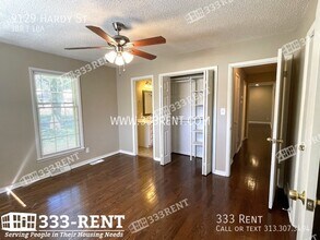 9129 Hardy St in Overland Park, KS - Building Photo - Building Photo