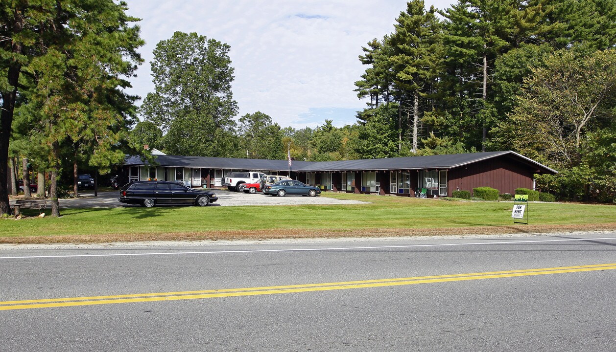 1 Easy St in Hudson, NH - Building Photo