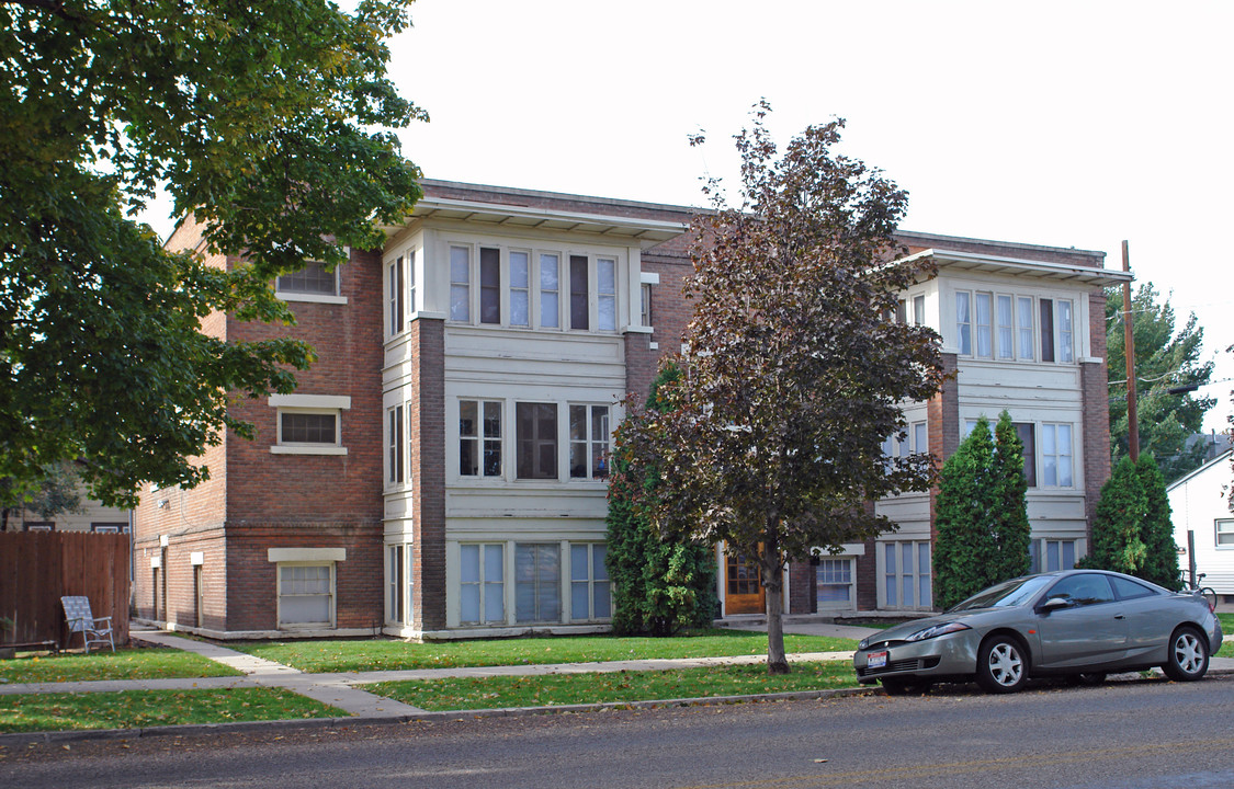 1615 2nd St S in Nampa, ID - Foto de edificio