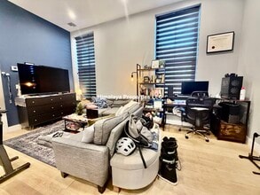 407 Dudley St, Unit 2 in Boston, MA - Building Photo - Building Photo