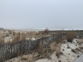 Fairfield Beachfront at Long Beach Apartments