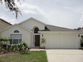 6765 Waterton Dr in Riverview, FL - Building Photo